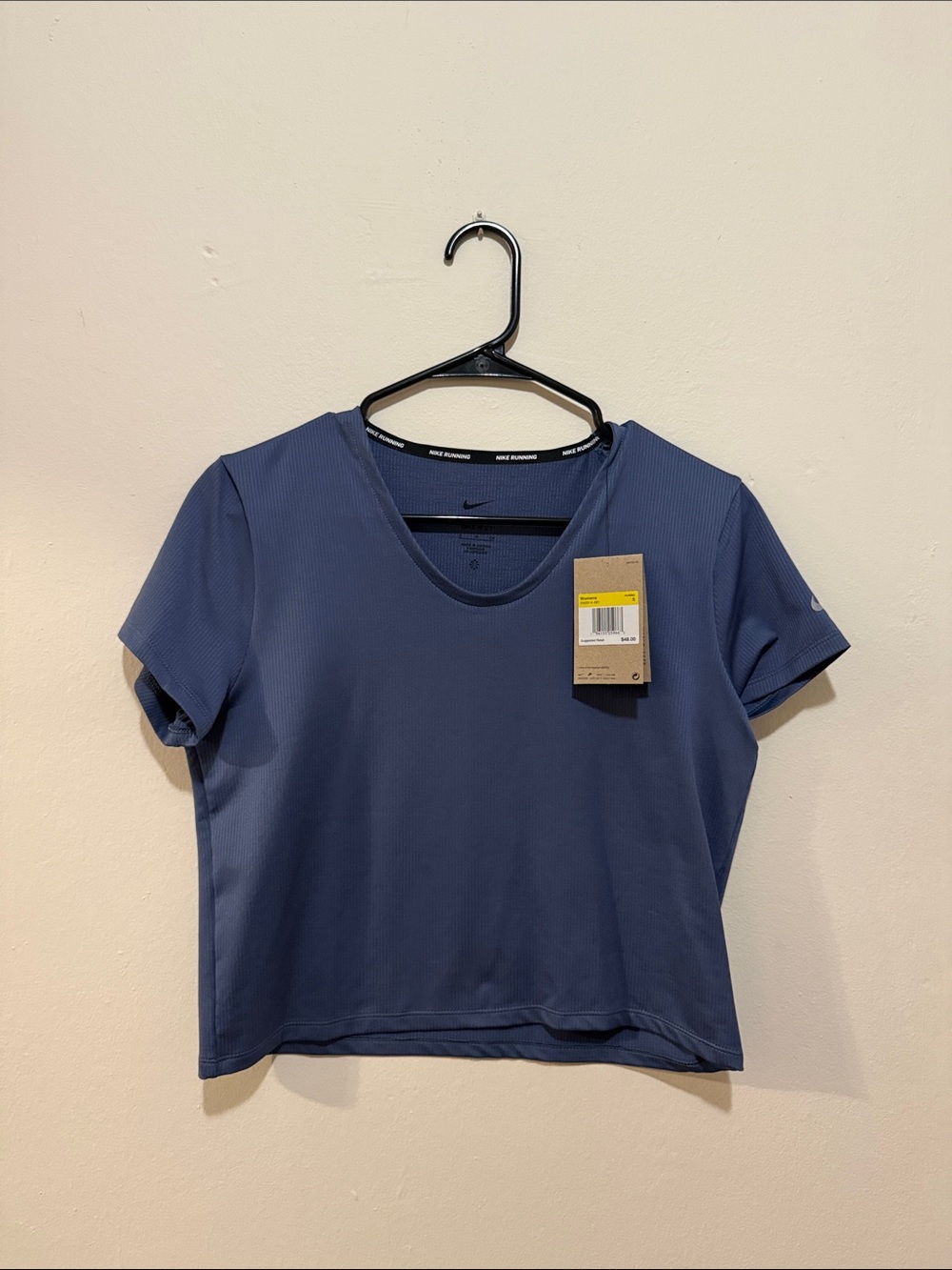 Nike Women's Navy Blue Crop Performance Top